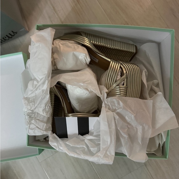 ❤️ NWT Aquazzura Platforms - Picture 4 of 6
